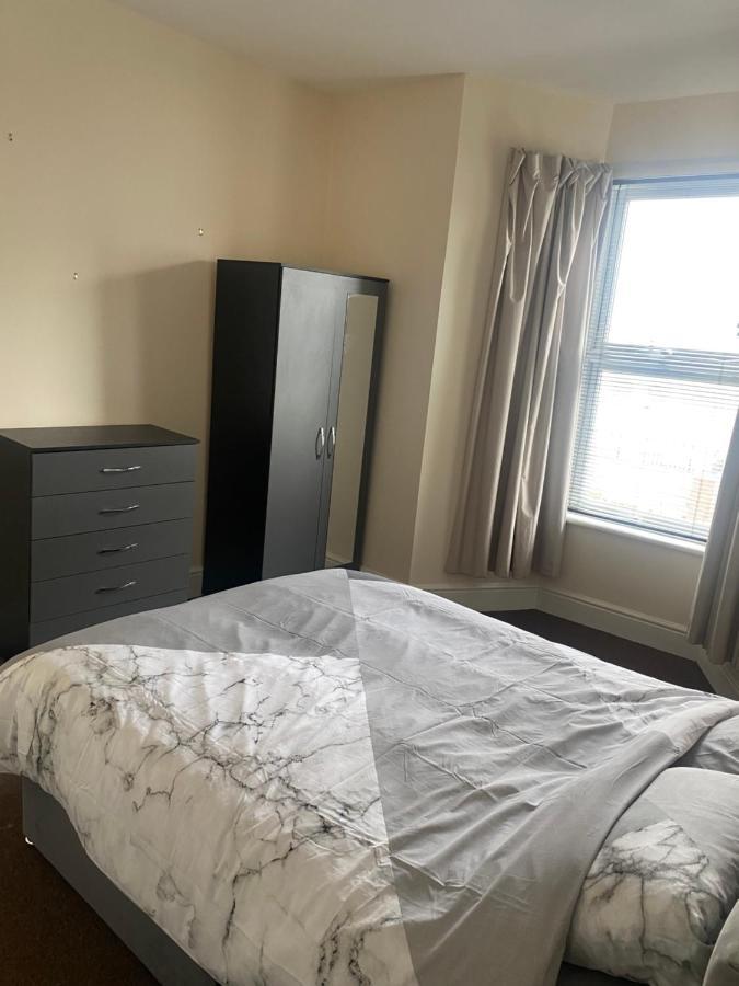 Spacious 4 Bedroom House Near Stokes Croft!! Central!!! Bristol Exterior photo