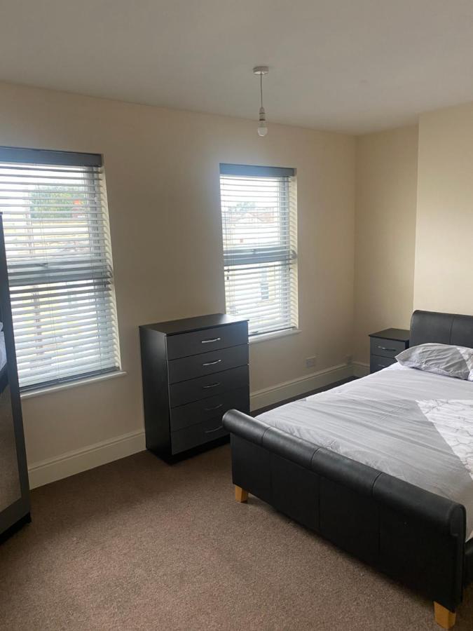 Spacious 4 Bedroom House Near Stokes Croft!! Central!!! Bristol Exterior photo